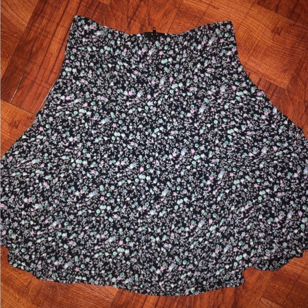 Brandy Melville skirt